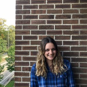 Meet your Posher, Alicia